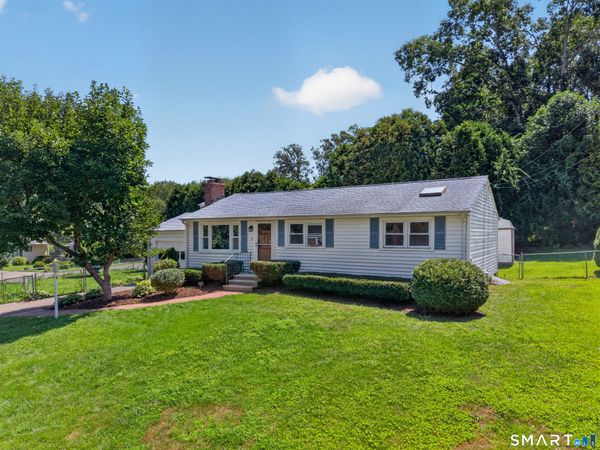 17 Sycamore, East Lyme, CT 06357