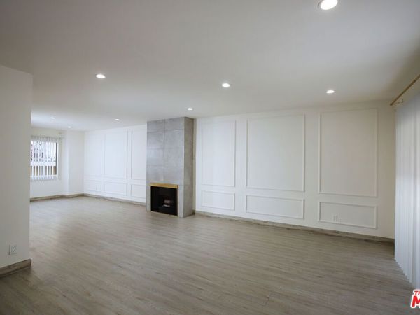 10214 Samoa Avenue, Unit 25, Tujunga, CA 91042
