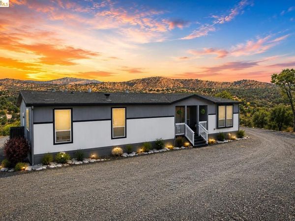1464 Papoose Dr, Copperopolis, CA 95228