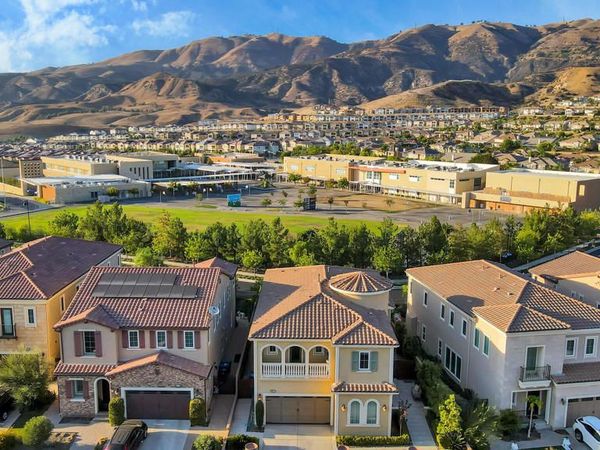 20511 Lantana Court, Porter Ranch, CA 91326