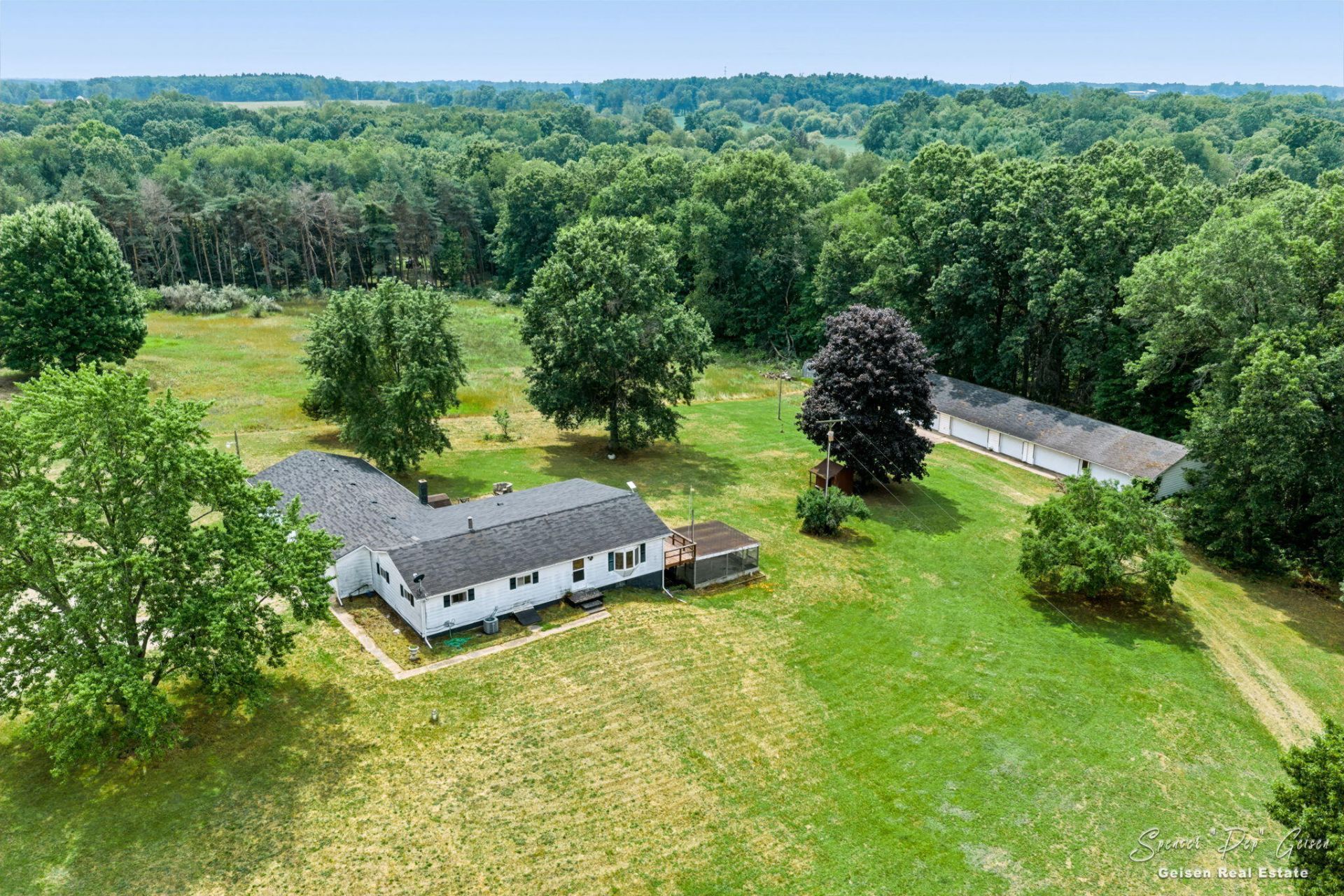 2168 Kellogg Road, Ionia, MI 48846 Main Photo