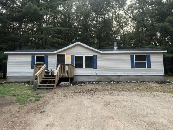 2197 E Cedar Street, Newaygo, MI 49337
