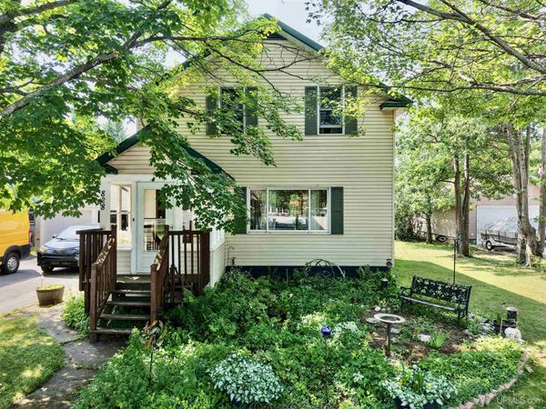 828 Michigan St Street, Ishpeming, MI 49849