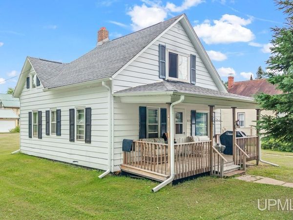 607 Tobin Avenue, Sagola Twp, MI 49815