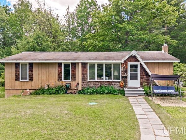 N3975 US 2 Highway, Breitung Twp, MI 49801