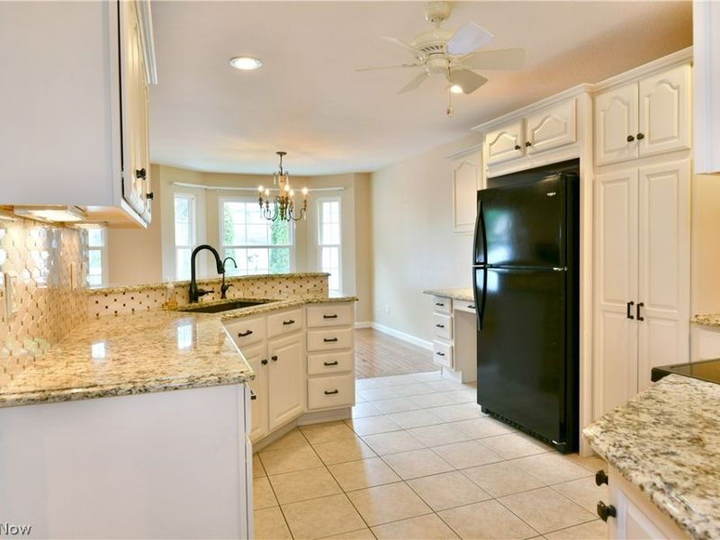 8121 Hitchcock Road, Unit 9, Boardman, OH 44512 Photo 16