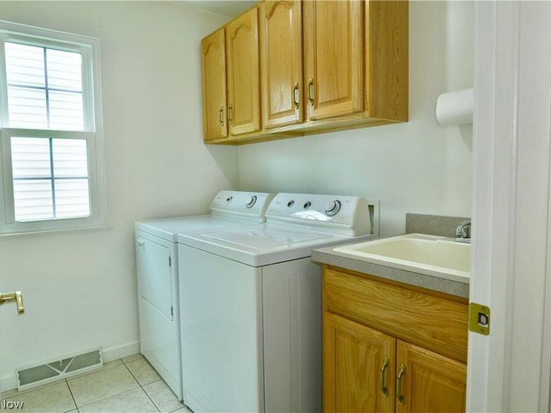 8121 Hitchcock Road, Unit 9, Boardman, OH 44512 Photo 18