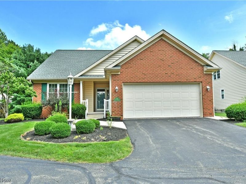 8121 Hitchcock Road, Unit 9, Boardman, OH 44512 Photo 2