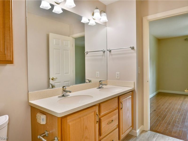 8121 Hitchcock Road, Unit 9, Boardman, OH 44512 Photo 24