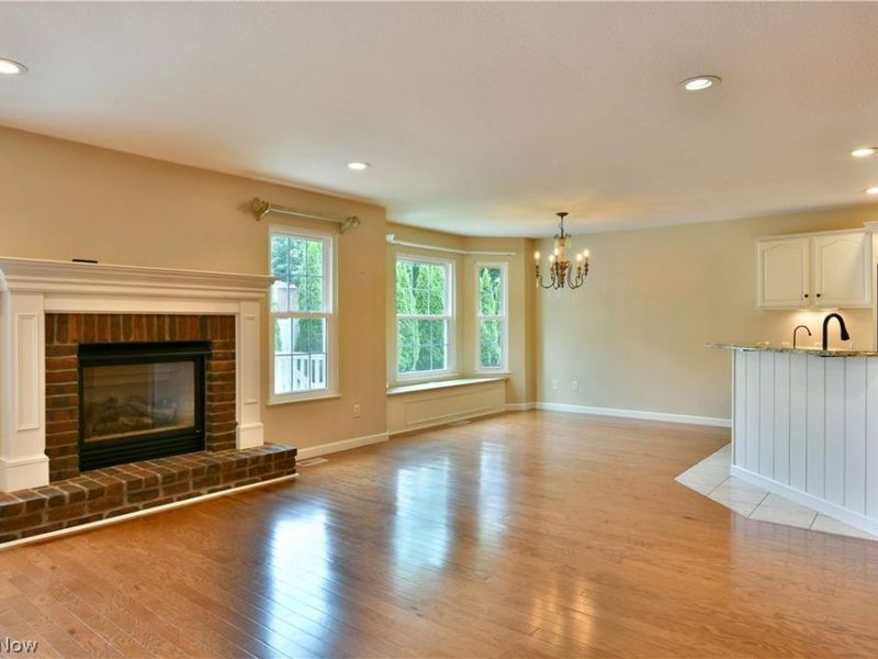 8121 Hitchcock Road, Unit 9, Boardman, OH 44512 Photo 6
