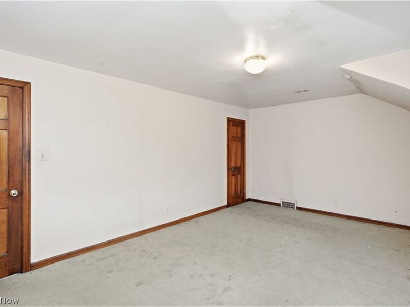 13577 Cedar Road, University Heights, OH 44118 Photo 20