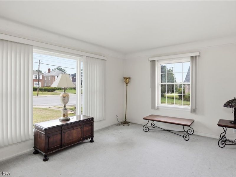 13577 Cedar Road, University Heights, OH 44118 Photo 6