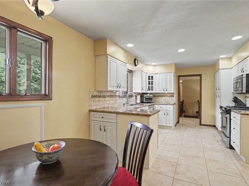 4382 Bunker Lane, Stow, OH 44224 Photo 10