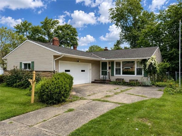 4573 W 225th Street, Fairview Park, OH 44126