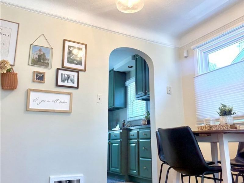 14721 Orchard Park Avenue, Cleveland, OH 44111 Photo 10
