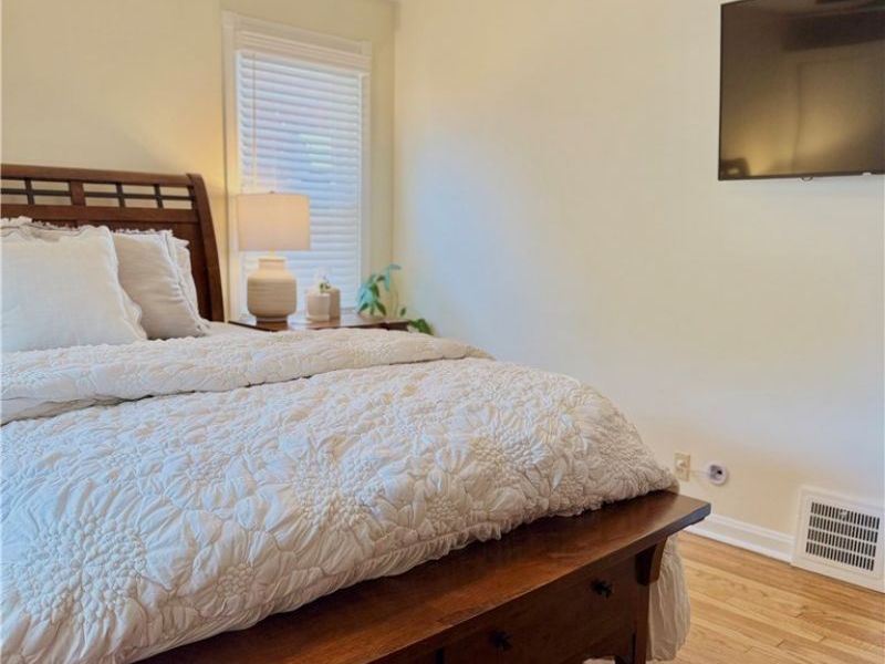 14721 Orchard Park Avenue, Cleveland, OH 44111 Photo 18