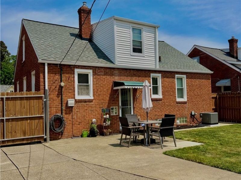14721 Orchard Park Avenue, Cleveland, OH 44111 Photo 29