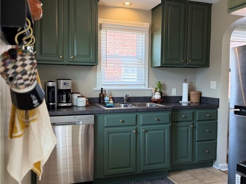 14721 Orchard Park Avenue, Cleveland, OH 44111 Photo 5