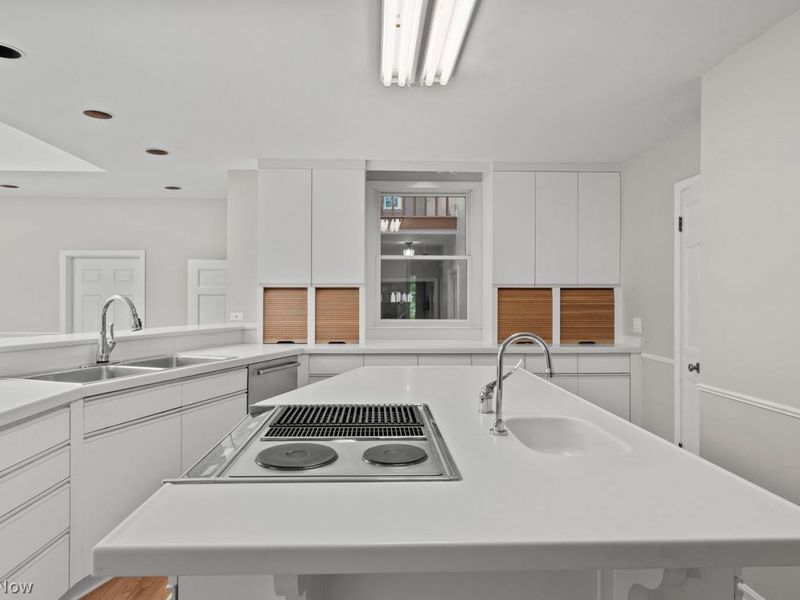 1259 West Hill Drive, Gates Mills, OH 44040 Photo 8