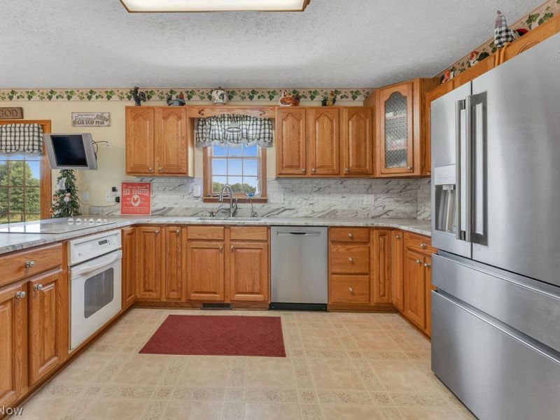 17550 Mock Road, Berlin Center, OH 44401 Photo 10