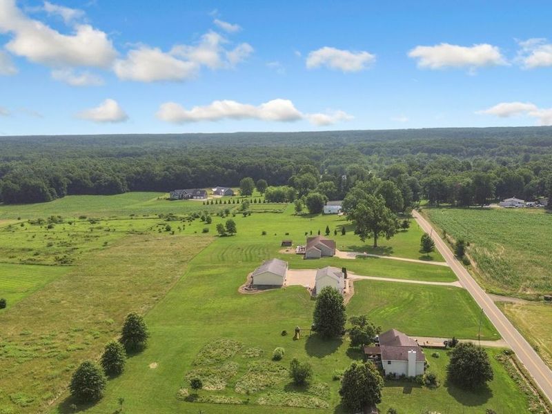 17550 Mock Road, Berlin Center, OH 44401 Photo 6