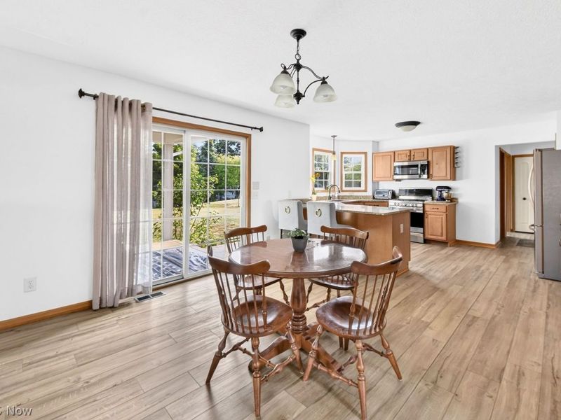 1411 Stone Ledge Court, Green, OH 44720 Photo 13
