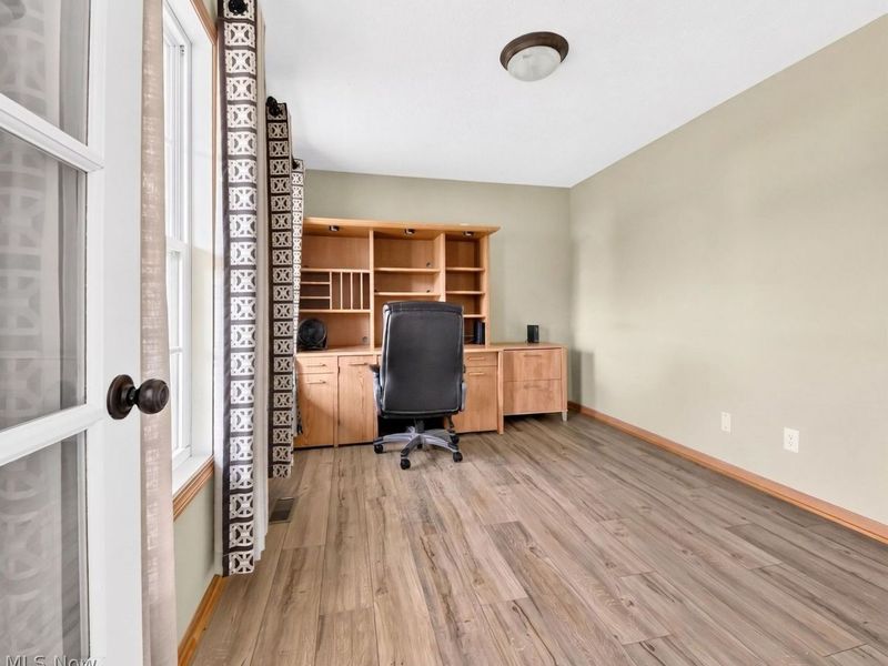 1411 Stone Ledge Court, Green, OH 44720 Photo 9