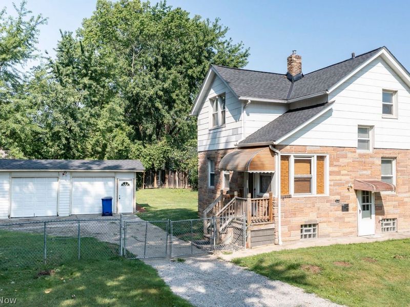 10408 Briggs Road, Cleveland, OH 44111 Photo 2