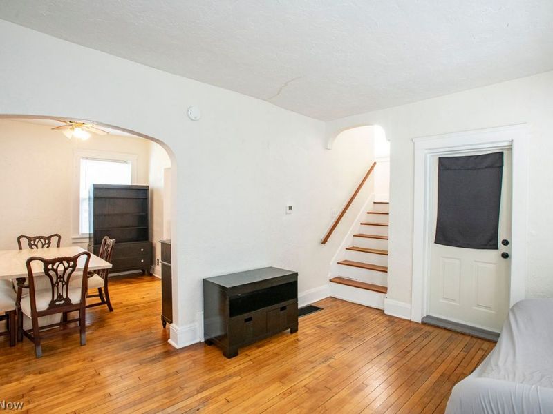 10408 Briggs Road, Cleveland, OH 44111 Photo 8