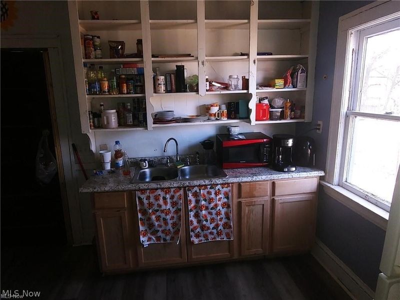 12404 Parkhill Avenue, Cleveland, OH 44120 Photo 9