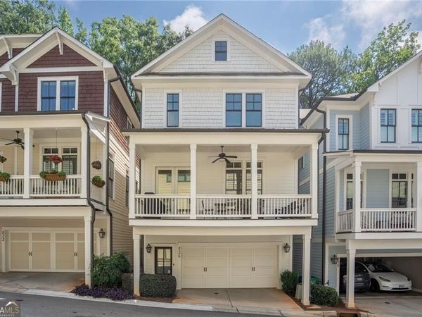 826 Grove Bend, Decatur, GA 30030
