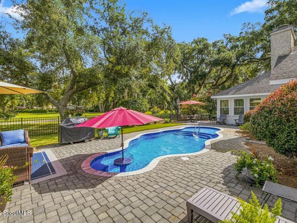 135 Colonial Drive , St. Simons Island, GA 31522