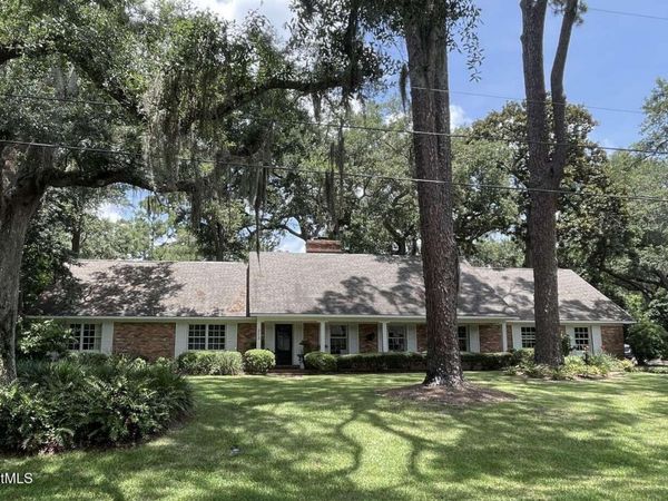 212 Devonwood Drive , St. Simons Island, GA 31522