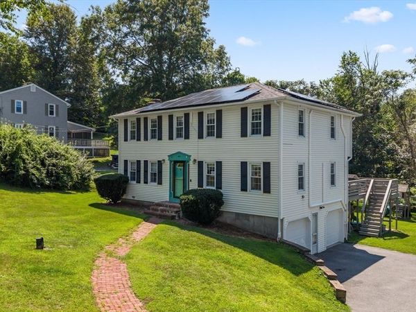 40 Stowe Rd, Grafton, MA 01519