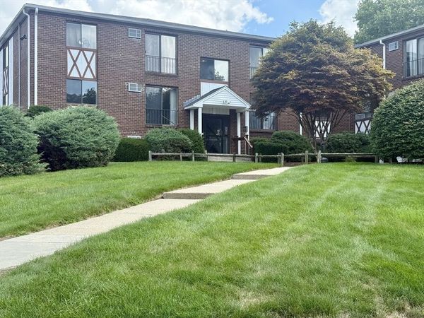 127 King St, Unit 209, Franklin, MA 02038
