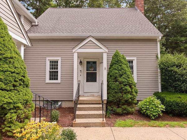 240 Twin Lakes Dr, Unit 240, Halifax, MA 02338