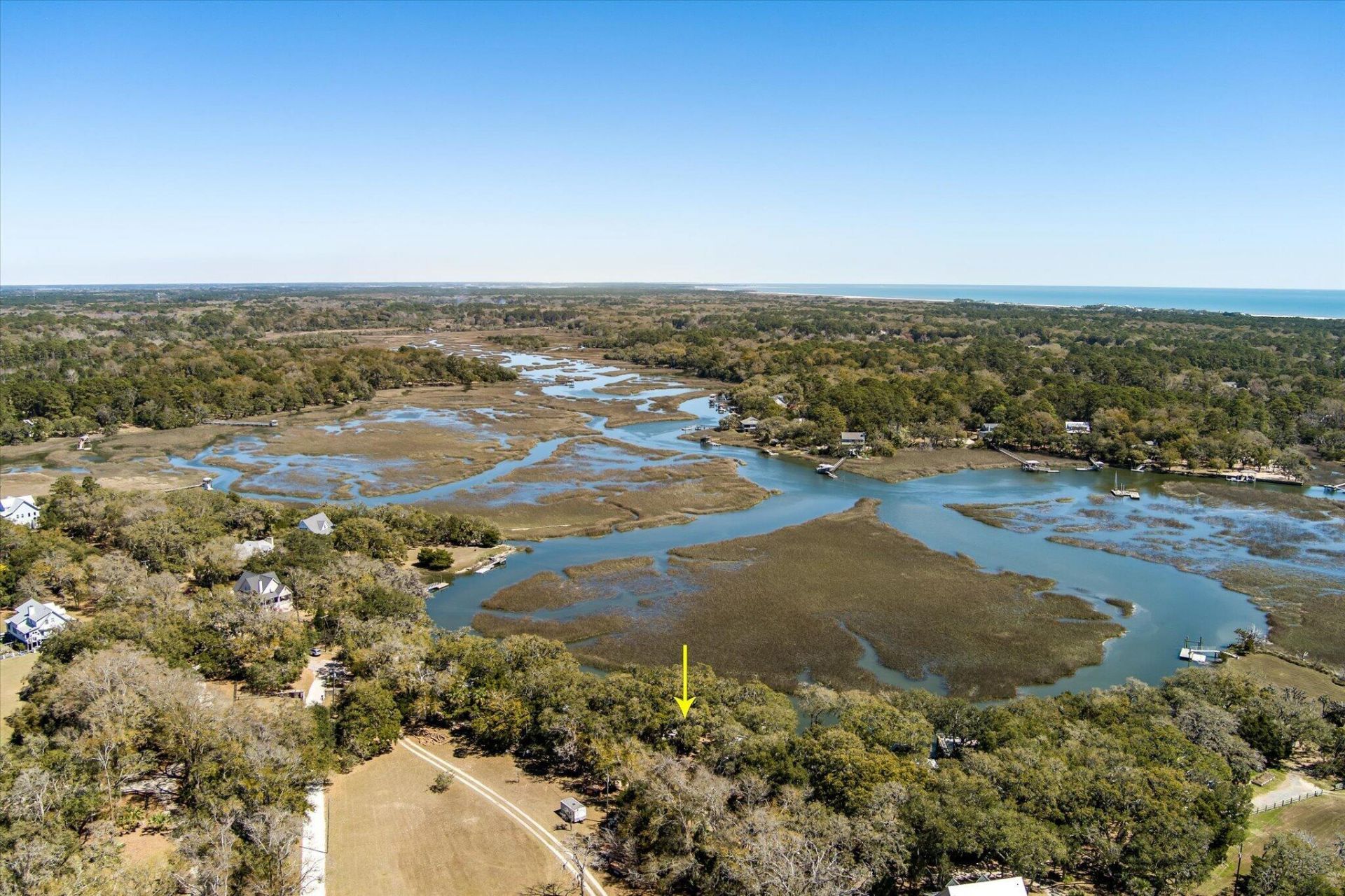 8537 Oyster Factory Photo 16