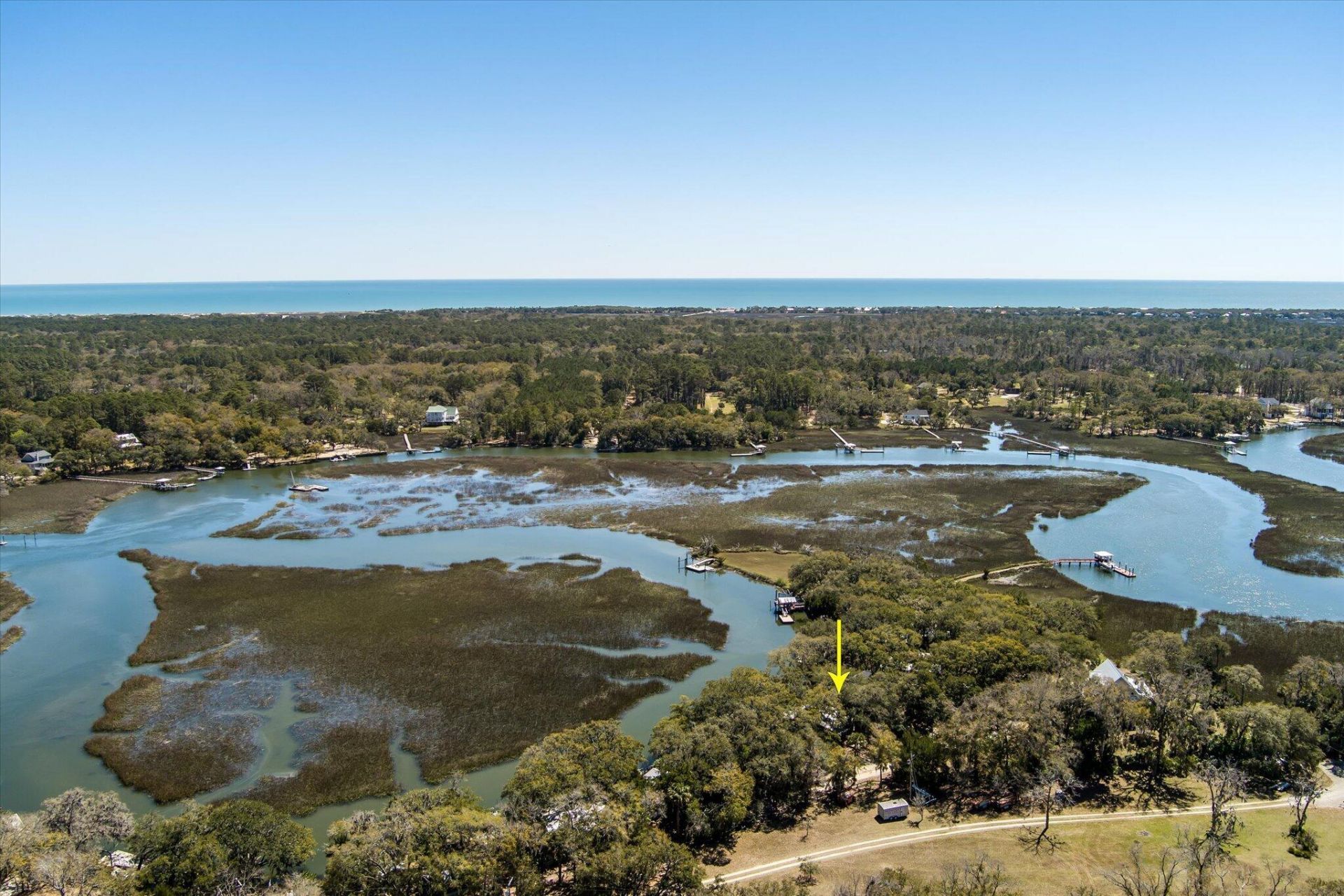 8537 Oyster Factory Photo 20