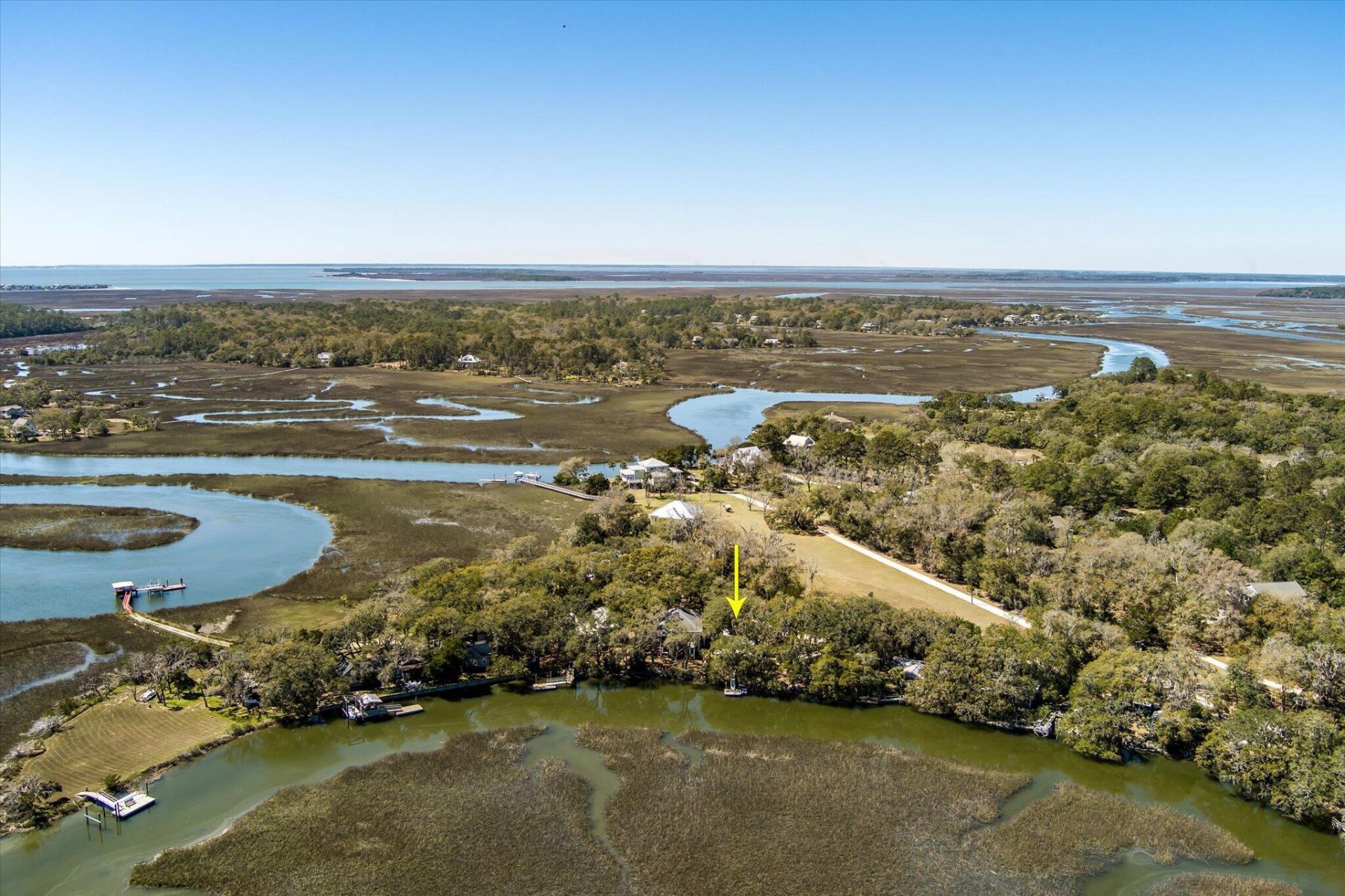 8537 Oyster Factory Photo 24