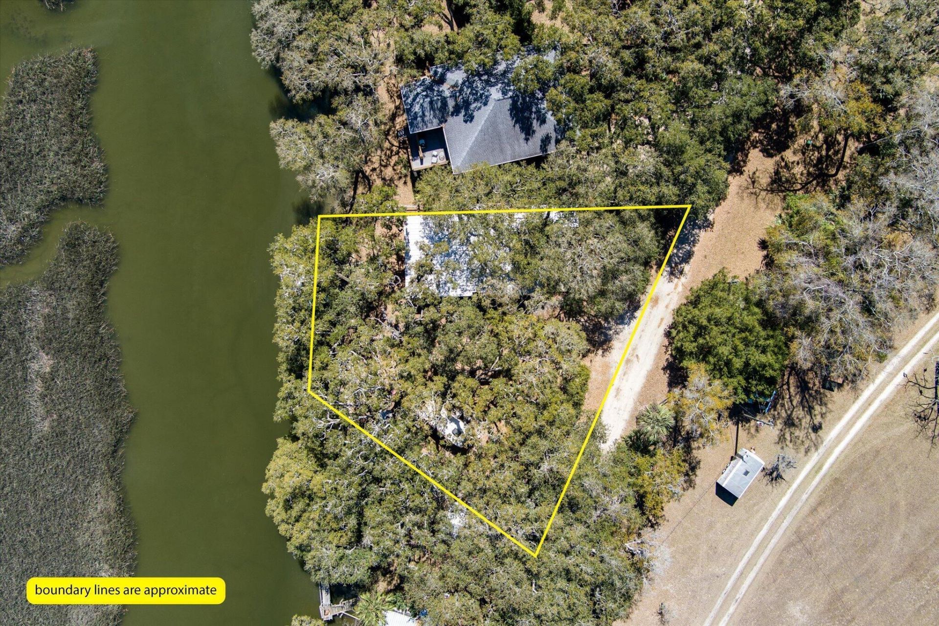 8537 Oyster Factory Photo 28
