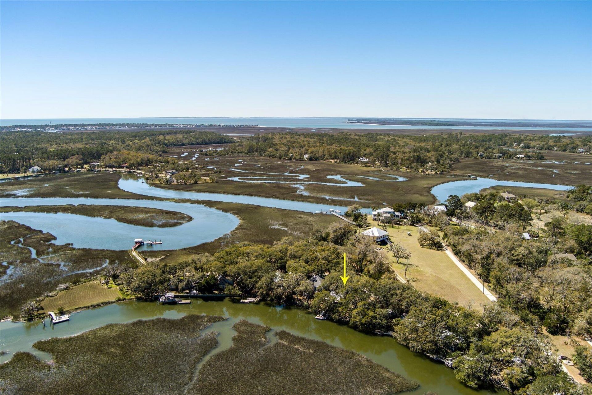 8537 Oyster Factory Photo 7