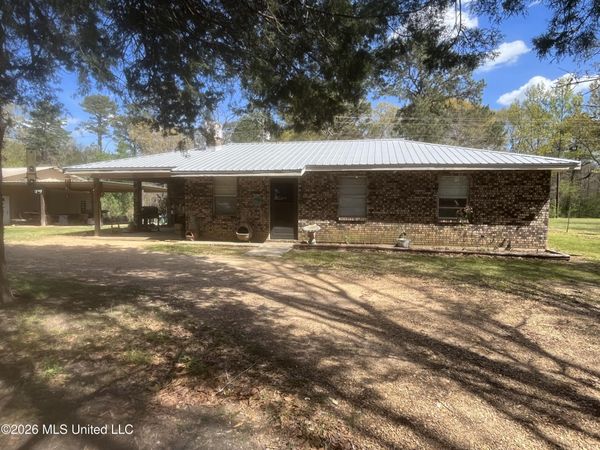 1215 NW Mount Zion Road, Brookhaven, MS 39601
