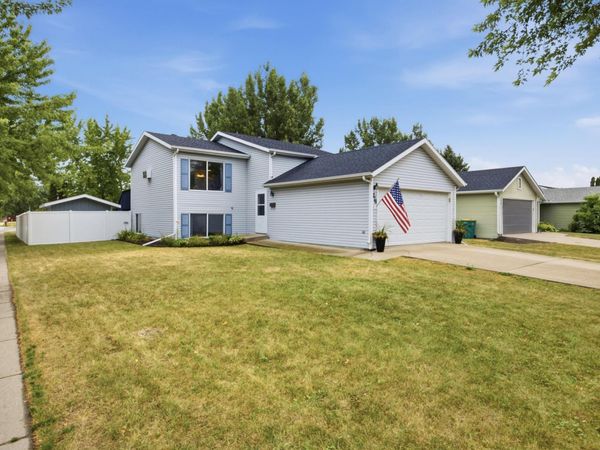778 14th Avenue W, West Fargo, ND 58078