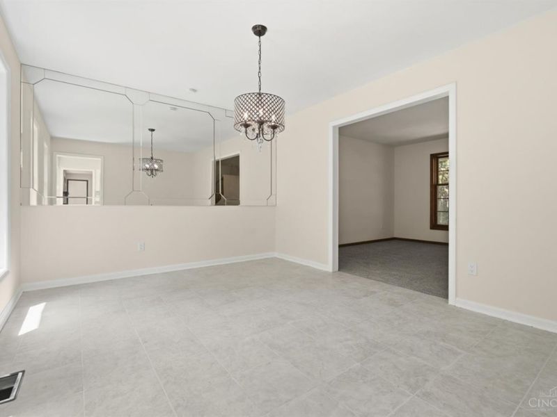 2043 Greenpine Drive, Springfield Township, OH 45231 Photo 12
