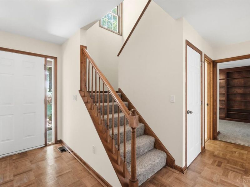2043 Greenpine Drive, Springfield Township, OH 45231 Photo 32