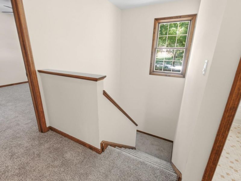2043 Greenpine Drive, Springfield Township, OH 45231 Photo 33