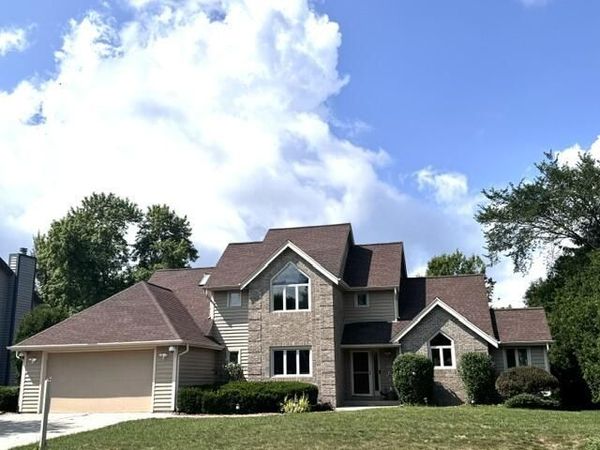 N53W14172 St Andrews DRIVE, Menomonee Falls, WI 53051