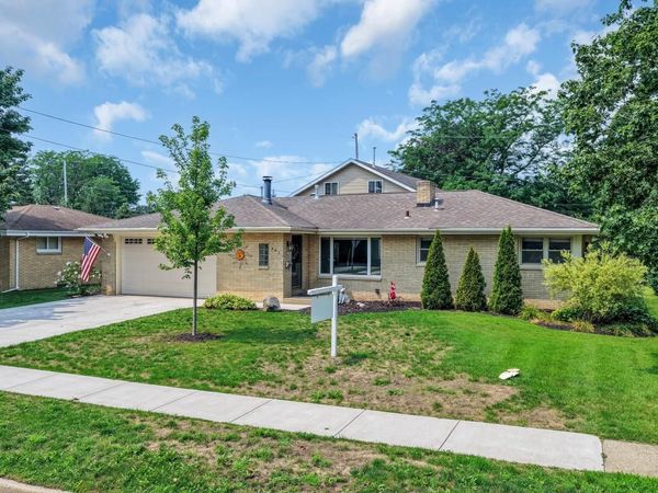 341 Dardis DRIVE, Burlington, WI 53105