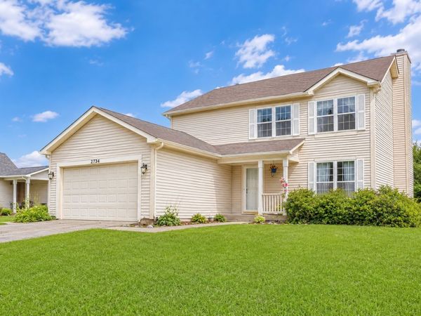 2734 Imperial Valley Trail , Aurora, IL 60503