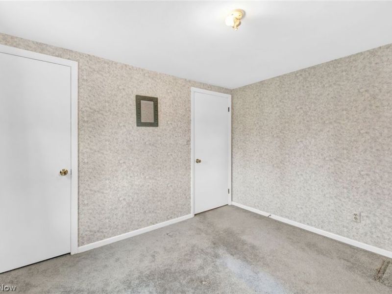 426 E Mohawk Drive , Malvern, OH 44644 Photo 23